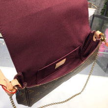 Load image into Gallery viewer, *SALE New In Box* Louis Vuitton Favorite MM Bag 26cm Monogram Canvas Spring/Summer 2019 Collection M40718, Brown

