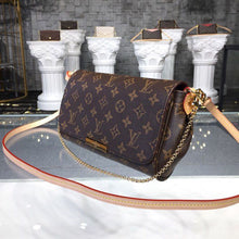 Load image into Gallery viewer, *SALE New In Box* Louis Vuitton Favorite MM Bag 26cm Monogram Canvas Spring/Summer 2019 Collection M40718, Brown
